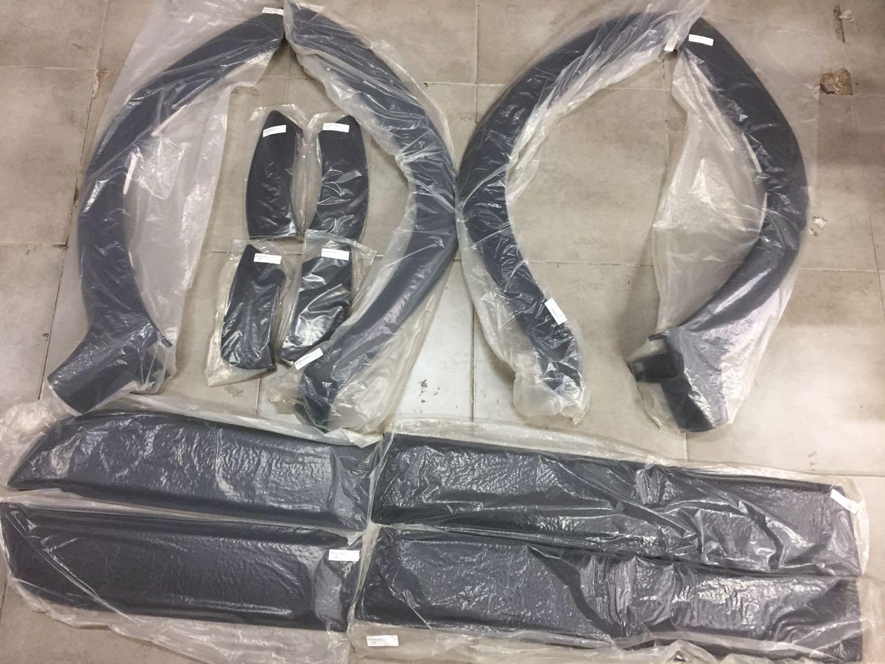 DODIK DUSTER 2009 - TAKIM ( KAPI BANDLARI DAHIL ) - PULO - OEM 6002006843