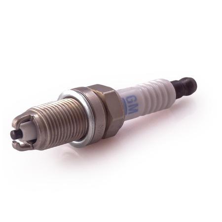 ATESLEME BUJISI (CIFT TIRNAK) ASTRA G 98> ASTRA F 92> VECTRA A-VECTRA B-CORSA B-MERIVA 1.0-1.2-1.4- 1.6-1.8-2.0 RENAULT R9-R19-MGN-CLIO-PALIO-MAREA-P106-P206-P306-P406-XSARA-SAXO 1.0-1.4-1.8-2.0 - GM - OEM 95519055