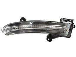 AYNA SINYAL LAMBASI LED  LI SAG  (KAPAKLI) RENAULT MEGANE 4 - KAYAPLASTIK - OEM 963053102R