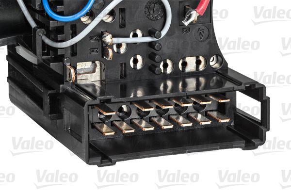FAR+SINYAL VE ARKA SIS KUMANDA KOLU MEGANE I 1.4i/1.6i/2.0/1.9 96--> - VALEO - OEM 7701068768