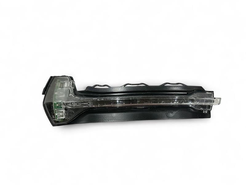 AYNA SINYALI L AUDI A3-RS3 - PRO-A - OEM 8V0949101