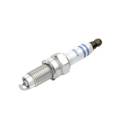 BUJİ YR7LPP 332W GOLF IV (02-05)-V 05=> TOUAREG-T5 04=> 3.2 (0241135501) - BOSCH - OEM 101905606A