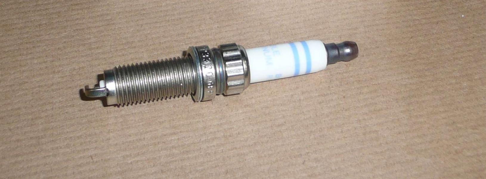 ATESLEME BUJISI (ZR5SPP3320) PSA GRANDLAND-P208-P2 - PSA - OEM 9829930180