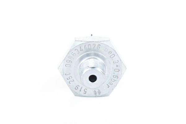 YAĞ MÜŞÜRÜ (TEK FİŞ) FORD ESCOR (68-74) (0344101076) - BOSCH - OEM 6648348
