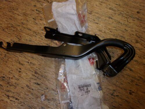 MOTOR KAPUT MENTEŞESİ SAĞ PEUGEOT P207 - PSA - OEM 7912.98