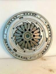 DEBRİYAJ SETİ (VOLANLI) GOLF IV-BORA 2.3 V5 00=> - VOLMERK - OEM 071105264D