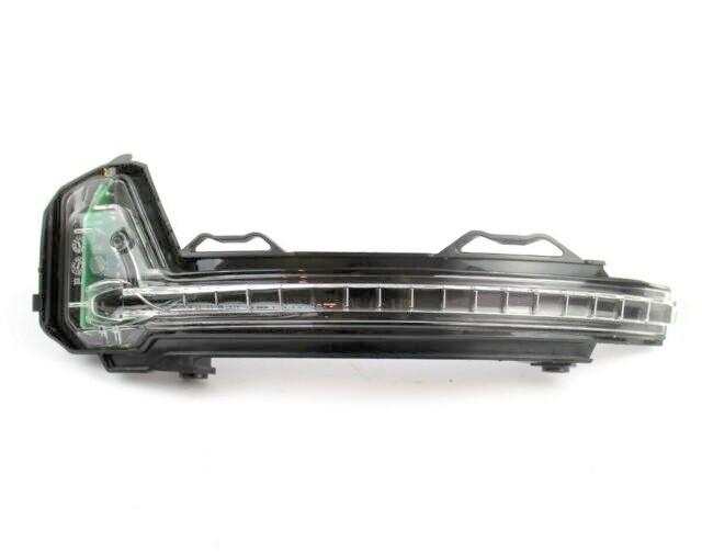SİNYAL VOLKSWAGEN TİGUAN 2016- SAĞ - ART - OEM 5NA949102A