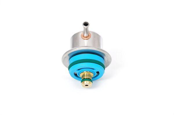 YAKIT BASINC REGULATORU BMW M40 M42 M43 M44 M50 M70 E30 E36 E46 E34 E32 E31 - BOSCH - OEM 13531729320