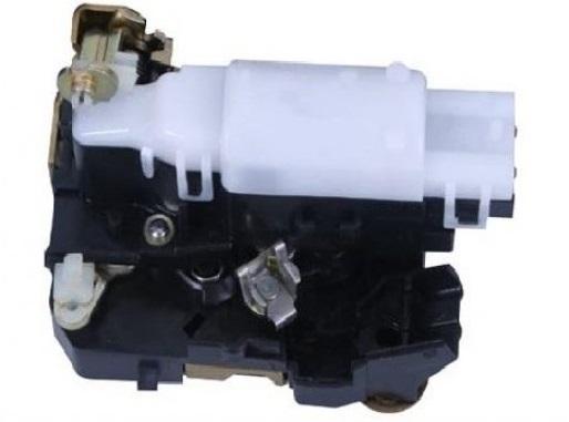 KAPI KILIDI ON SOL MASTER II MOTORLU - EGE KARA - OEM 7701046145